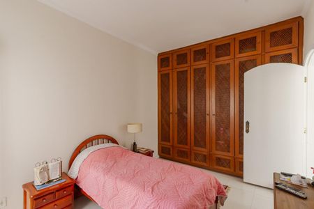 Casa à venda com 270m², 3 quartos e 2 vagasSuíte 3