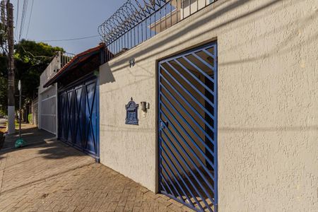 Casa à venda com 270m², 3 quartos e 2 vagasFachada