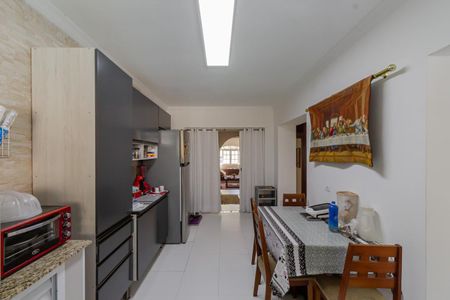 Casa à venda com 270m², 3 quartos e 2 vagasCozinha