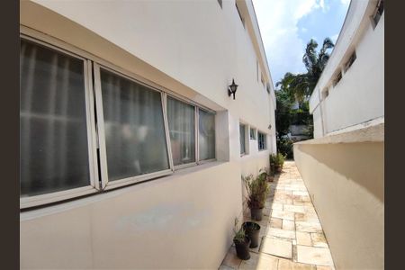 Casa à venda com 446m², 4 quartos e 4 vagas