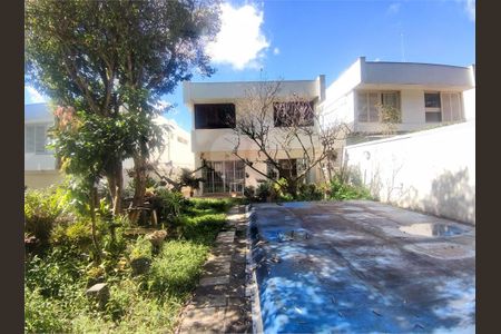 Casa à venda com 446m², 4 quartos e 4 vagas