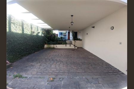 Casa à venda com 446m², 4 quartos e 4 vagas