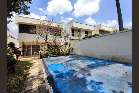 Casa à venda com 446m², 4 quartos e 4 vagas