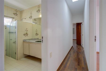 Casa à venda com 315m², 4 quartos e 6 vagas