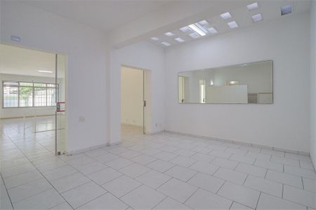 Casa à venda com 4 quartos, 315m² em Campo Belo, São Paulo