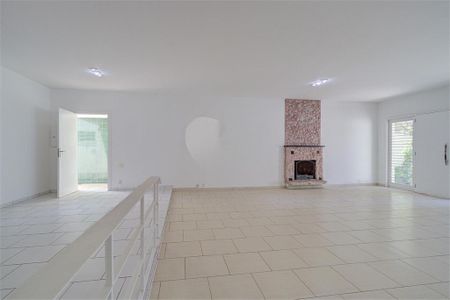 Casa à venda com 315m², 4 quartos e 6 vagas