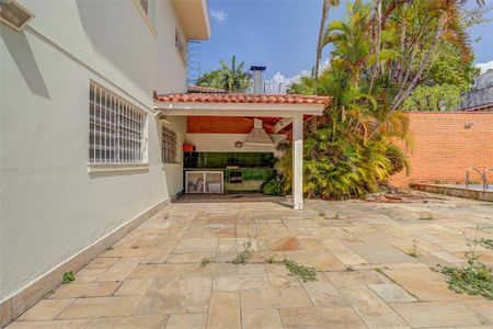 Casa à venda com 315m², 4 quartos e 6 vagas