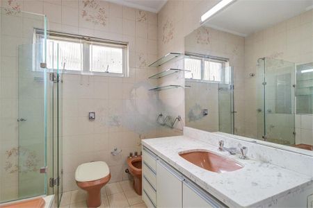 Casa à venda com 315m², 4 quartos e 6 vagas