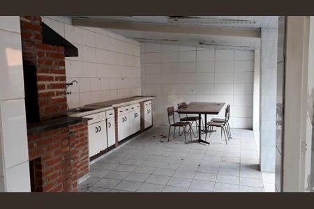 Casa à venda com 242m², 3 quartos e 8 vagas