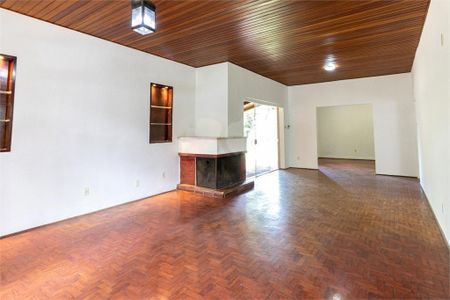 Casa à venda com 309m², 3 quartos e 2 vagas