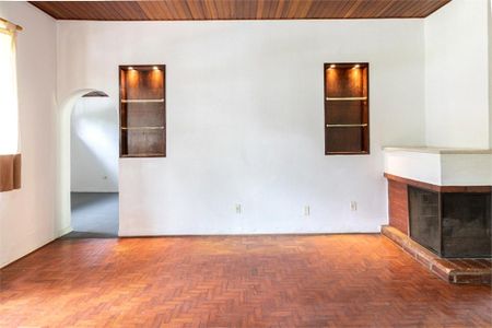 Casa à venda com 309m², 3 quartos e 2 vagas