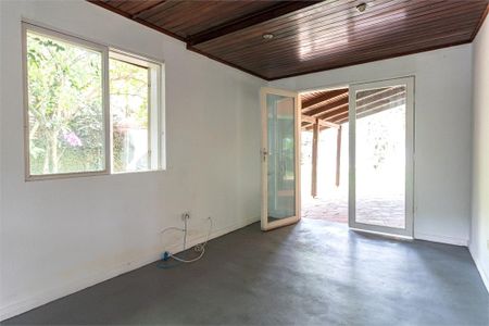 Casa à venda com 309m², 3 quartos e 2 vagas