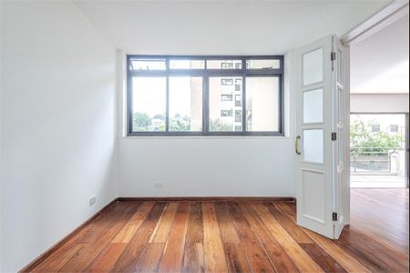 Apartamento à venda com 3 quartos, 260m² em Real Parque, São Paulo