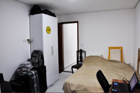 Casa à venda com 168m², 3 quartos e 3 vagas Casa à venda com 168m², 3 quartos e 3 vagasQuarto 01