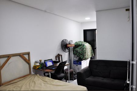 Casa à venda com 168m², 3 quartos e 3 vagas Casa à venda com 168m², 3 quartos e 3 vagasQuarto 01