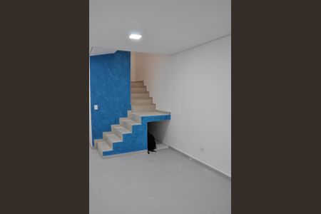 Casa à venda com 168m², 3 quartos e 3 vagas Casa à venda com 168m², 3 quartos e 3 vagasSala