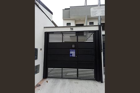 Casa à venda com 168m², 3 quartos e 3 vagas Casa à venda com 168m², 3 quartos e 3 vagasFachada do Imóvel