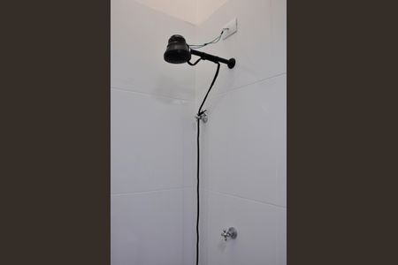 Casa à venda com 168m², 3 quartos e 3 vagas Casa à venda com 168m², 3 quartos e 3 vagasBanheiro Social