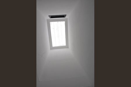 Casa à venda com 168m², 3 quartos e 3 vagas Casa à venda com 168m², 3 quartos e 3 vagasBanheiro Social