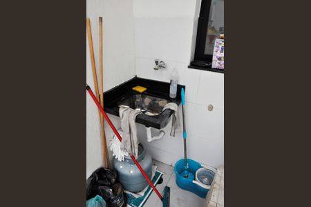 Casa à venda com 168m², 3 quartos e 3 vagas Casa à venda com 168m², 3 quartos e 3 vagas Área de Serviço