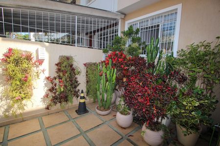 Casa à venda com 179m², 2 quartos e 1 vagaQuintal