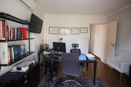 Casa à venda com 179m², 2 quartos e 1 vagaQuarto 2