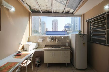 Casa à venda com 179m², 2 quartos e 1 vagaCozinha