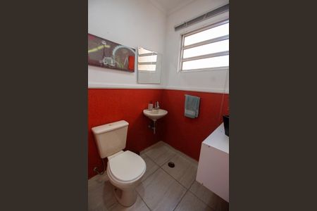 Casa à venda com 179m², 2 quartos e 1 vagaBanheiro 1