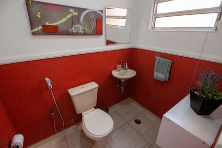 Casa à venda com 179m², 2 quartos e 1 vagaBanheiro 1