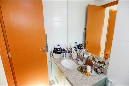 Apartamento à venda com 66m², 2 quartos e 1 vagaBanheiro da Suíte