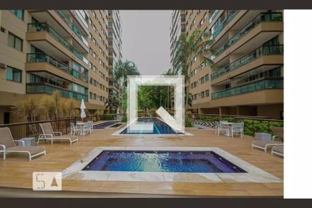 Apartamento à venda com 66m², 2 quartos e 1 vagaÁrea comum