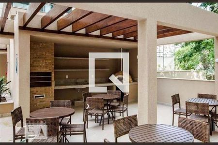 Apartamento à venda com 66m², 2 quartos e 1 vagaÁrea comum