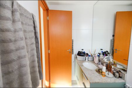 Apartamento à venda com 66m², 2 quartos e 1 vagaBanheiro da Suíte