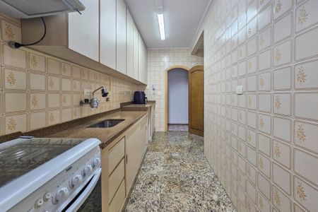 Apartamento para alugar com 100m², 4 quartos e 1 vaga Apartamento para alugar com 100m², 4 quartos e 1 vagaCozinha