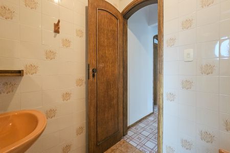 Apartamento para alugar com 100m², 4 quartos e 1 vaga Apartamento para alugar com 100m², 4 quartos e 1 vagaBanheiro