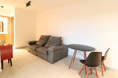 Apartamento para alugar com 60m², 2 quartos e 2 vagasSala