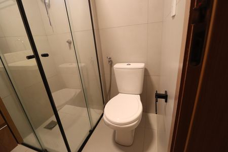 Apartamento para alugar com 60m², 2 quartos e 2 vagasBanheiro do Quarto 1