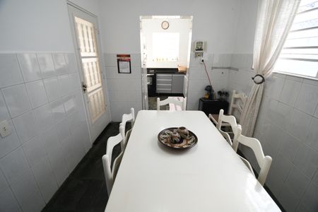 Casa à venda com 255m², 2 quartos e 2 vagasCopa 