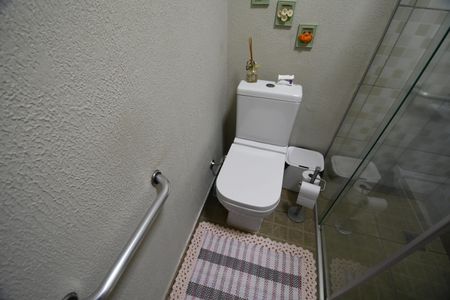 Casa à venda com 255m², 2 quartos e 2 vagasBanheiro