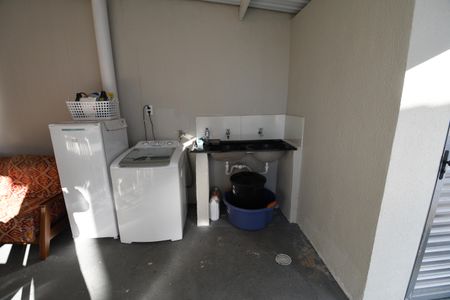 Casa à venda com 255m², 2 quartos e 2 vagasÁrea de Serviço