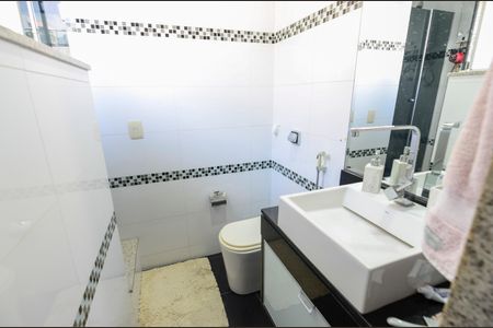 Apartamento à venda com 98m², 2 quartos e sem vagaBanheiro da Suíte