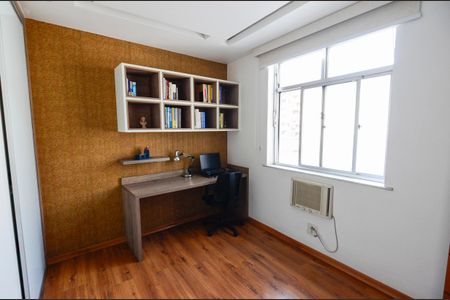 Apartamento à venda com 98m², 2 quartos e sem vagaQuarto