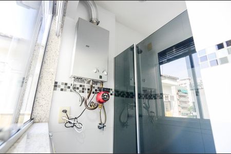 Apartamento à venda com 98m², 2 quartos e sem vagaBanheiro da Suíte