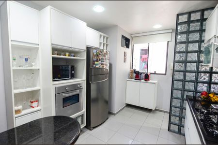 Apartamento à venda com 98m², 2 quartos e sem vagaCozinha