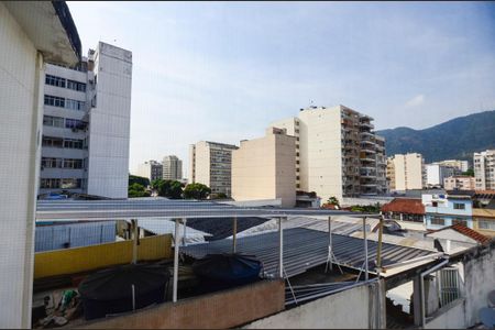 Apartamento à venda com 98m², 2 quartos e sem vagaSuíte