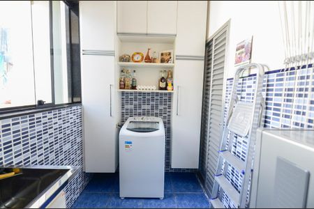 Apartamento à venda com 98m², 2 quartos e sem vagaÁrea de Serviço