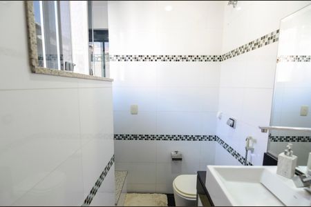 Apartamento à venda com 98m², 2 quartos e sem vagaBanheiro da Suíte