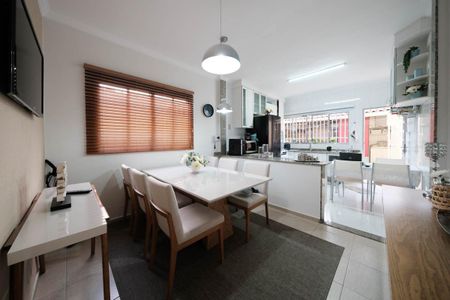 Casa à venda com 125m², 3 quartos e 2 vagasCopa