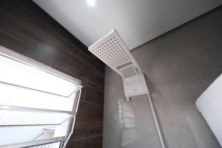 Casa à venda com 125m², 3 quartos e 2 vagasBanheiro