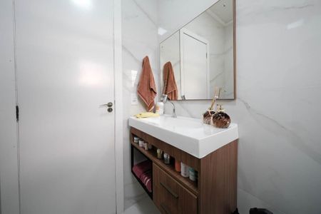 Casa à venda com 125m², 3 quartos e 2 vagasBanheiro da Suíte